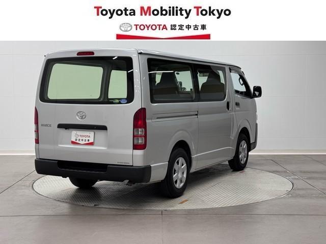 ハイエースバン ロングＤＸ　衝突被害軽減ブレーキ　車検整備付　ブレーキサポート　リアカメラ　ＰＷ　運転席エアバッグ　ナビテレビ　横滑り防止　整備点検記録簿　イモビ付　パワーステアリング　エアコン　ミュージックプレイヤー接続可（5枚目）