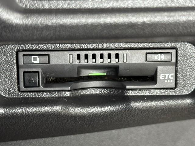 ハイエースバン ロングＤＸ　衝突被害軽減ブレーキ　車検整備付　ブレーキサポート　リアカメラ　ＰＷ　運転席エアバッグ　ナビテレビ　横滑り防止　整備点検記録簿　イモビ付　パワーステアリング　エアコン　ミュージックプレイヤー接続可（12枚目）