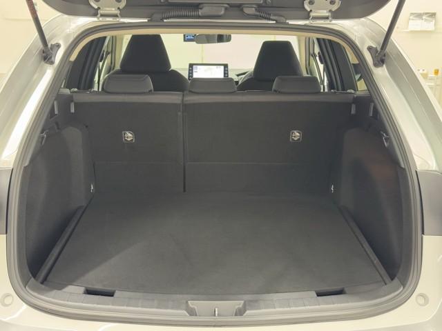 カローラツーリング ハイブリッド S インテリジェントクリアランスソナー ドラレコ付き Rカメラ AAC LEDライト メディアプレイヤー接続 1オーナー車 横滑防止装置 整備記録簿 クルコン ETC車載器 ナビ&TV キーフリーシステム(16枚目)