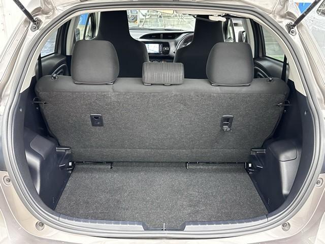 ヴィッツ Ｆ　キーレスリモコン　バックガイドモニター　デュアルエアバック　衝突軽減装置　運転席エアバッグ　ドラレコ付　１オーナー　イモビライザー　ワンセグテレビ　パワーウインドウ　ＥＳＣ　パワステ　エアコン　ＡＢＳ（18枚目）