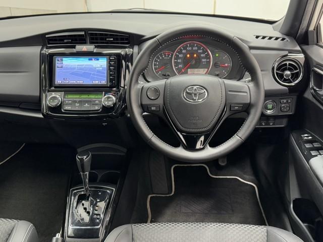 カローラフィールダー 1.5G ダブルバイビー スマートキー&プッシュスタート TVナビ Aストップ 盗難防止 カーテンエアバック Bモニター アルミホイール フルオートエアコン 運転席エアバック LEDヘッドライト 横滑り防止 キーレス ABS(4枚目)