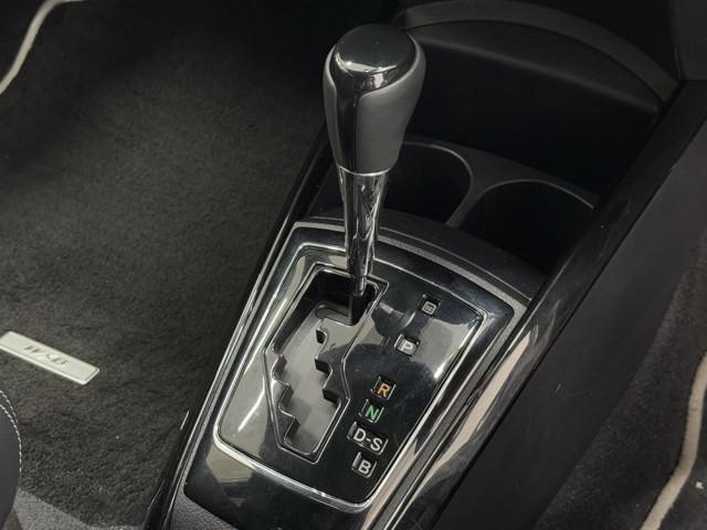 カローラフィールダー 1.5G ダブルバイビー スマートキー&プッシュスタート TVナビ Aストップ 盗難防止 カーテンエアバック Bモニター アルミホイール フルオートエアコン 運転席エアバック LEDヘッドライト 横滑り防止 キーレス ABS(11枚目)