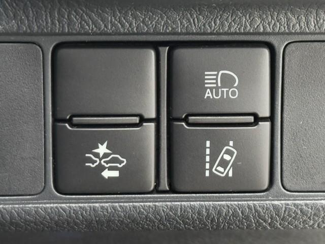 カローラフィールダー 1.5G ダブルバイビー スマートキー&プッシュスタート TVナビ Aストップ 盗難防止 カーテンエアバック Bモニター アルミホイール フルオートエアコン 運転席エアバック LEDヘッドライト 横滑り防止 キーレス ABS(12枚目)