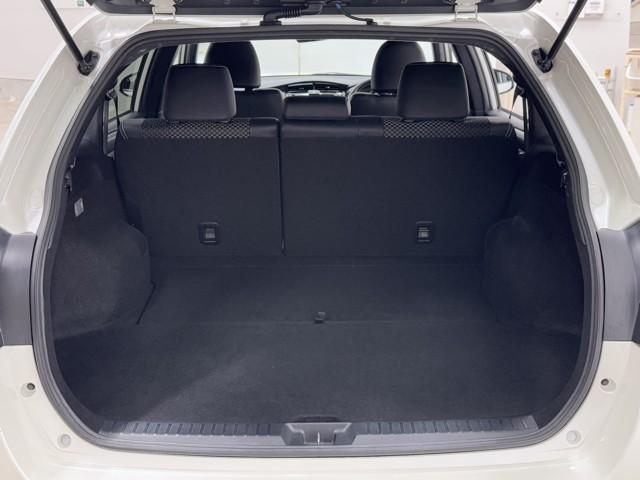 カローラフィールダー 1.5G ダブルバイビー スマートキー&プッシュスタート TVナビ Aストップ 盗難防止 カーテンエアバック Bモニター アルミホイール フルオートエアコン 運転席エアバック LEDヘッドライト 横滑り防止 キーレス ABS(16枚目)