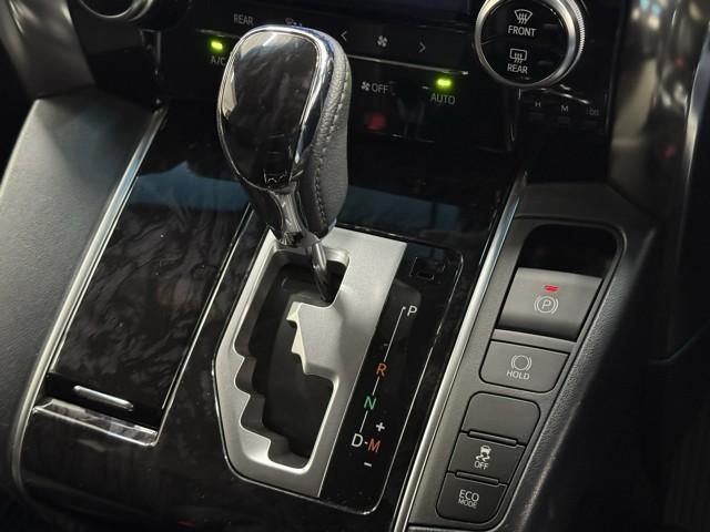 アルファード ２．５Ｓ　タイプゴールド　イモビ　バックモニタ－　ＬＥＤランプ　リアオートエアコン　点検記録簿　ドライブレコーダ　エアコン　横滑防止装置　ＡＣ１００Ｖ電源　アルミ　パワーウィンドウ　メディアプレイヤー接続　ＡＢＳ　キーレス（12枚目）