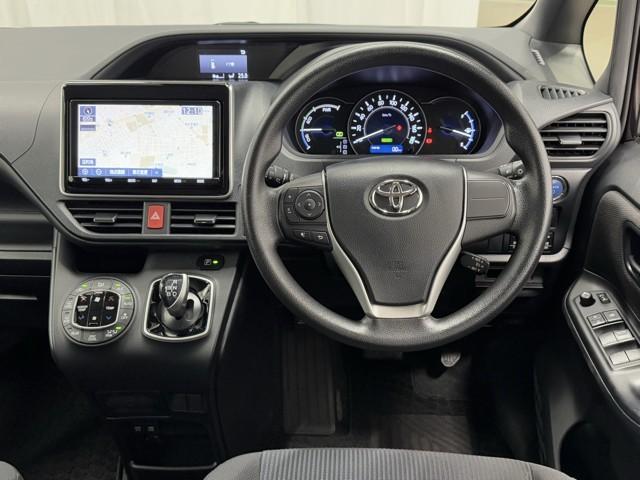 ノア ハイブリッドX TSS 後席TV 両側電動ドア Bカメラ フルフラット 1オーナー DVD再生可 横滑り防止 エアバック オートエアコン リアクーラー パワーウィンドウ 9型フルセグナビ LEDライト クルコン(4枚目)