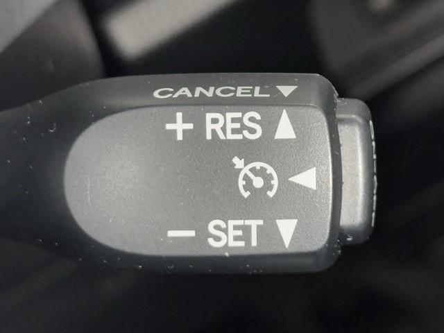 ヴォクシー ハイブリッドZS 煌II 電動両側スライドドア ドライブレコーダ パワーステアリング DVD再生可 リアクーラー スマキー 地デジTV AUX 横滑防止 1オーナー 点検記録簿 Wエアバック AAC LEDランプ エアバッグ(11枚目)