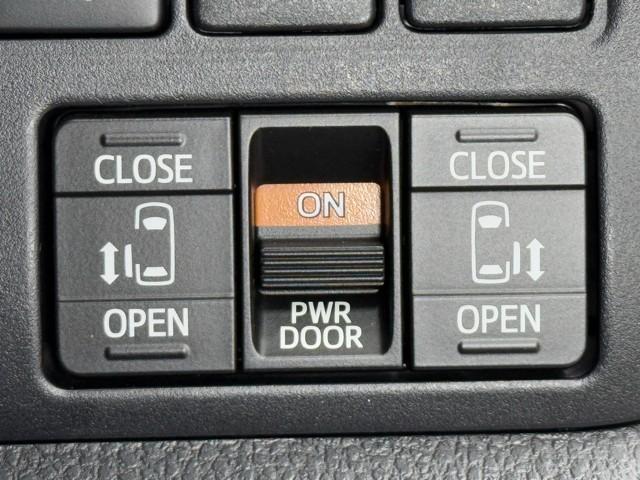 ノア G LEDライト 点検記録簿 TSS ワンセグ 両側PSD ETC車載器 オートエアコン デュアルエアバック ナビTV エアバッグ キーレス アルミホイール 盗難防止装置 メモリーナビ 横滑り防止 ABS(14枚目)