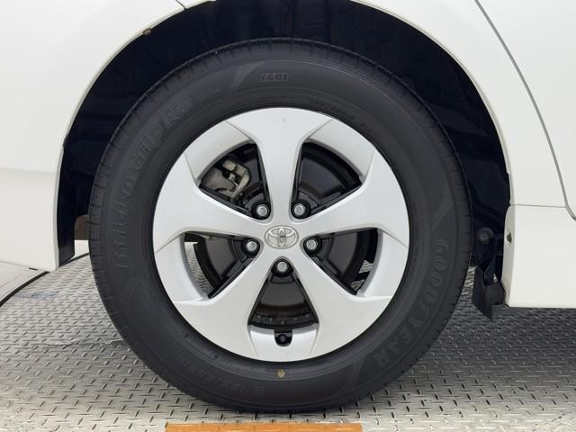 プリウス Ｇ　Ａストップ　ＡＣ１００Ｖ電源　１オーナー車　Ｒカメラ　スマ－トキ－　ＡＵＸ　パワーステアリング　エアバック　ナビ＆ＴＶ　電動パワーシート　サイドエアバック　ＡＡＣ　整備記録簿　クルコン　ＥＴＣ付　ＡＷ（18枚目）