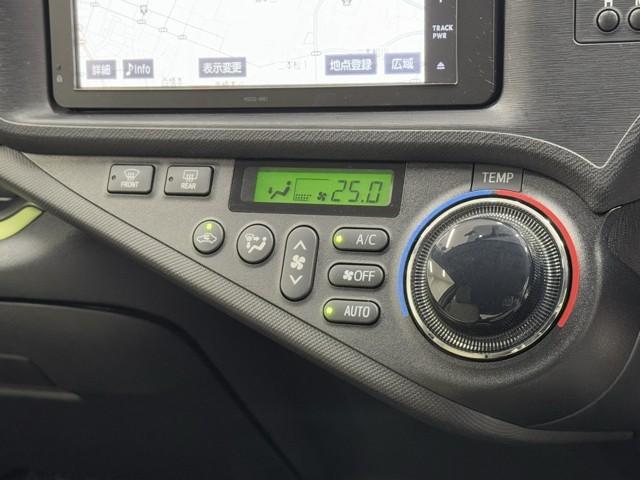 アクア S スマートキープッシュスタート キーレスエントリ ドラレコ付 イモビ ナビ&TV オートエアコン デュアルエアバック ESC Bカメラ パワーウィンドウ AUX端子 ETC DVD再生可能 SRS(11枚目)