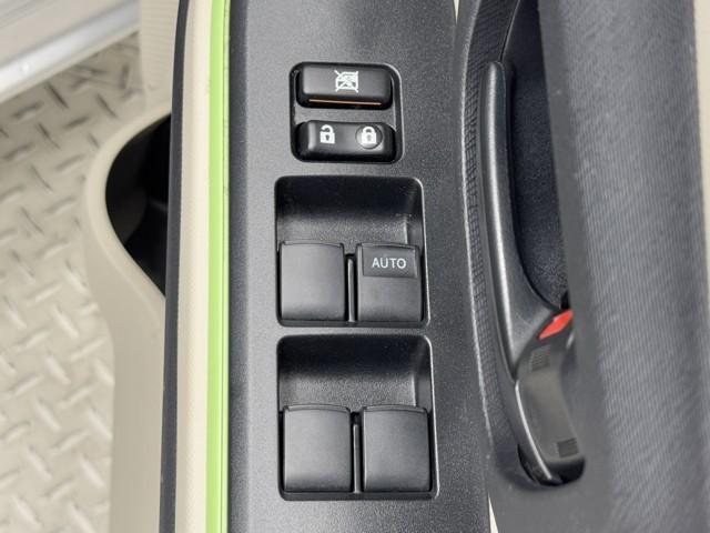 アクア S スマートキープッシュスタート キーレスエントリ ドラレコ付 イモビ ナビ&TV オートエアコン デュアルエアバック ESC Bカメラ パワーウィンドウ AUX端子 ETC DVD再生可能 SRS(13枚目)