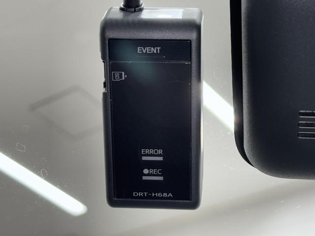 アクア Ｚ　エアロ　ＬＥＤヘッドライト　スマートキー　１００Ｖ電源　イモビライザー　アルミホイール　ドライブレコーダー　オートクルーズコントロール　点検記録簿　フルセグＴＶ　エアコン　ＥＳＣ　ナビ＆ＴＶ　ＥＴＣ（10枚目）