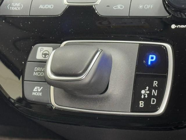 アクア Ｚ　エアロ　ＬＥＤヘッドライト　スマートキー　１００Ｖ電源　イモビライザー　アルミホイール　ドライブレコーダー　オートクルーズコントロール　点検記録簿　フルセグＴＶ　エアコン　ＥＳＣ　ナビ＆ＴＶ　ＥＴＣ（12枚目）