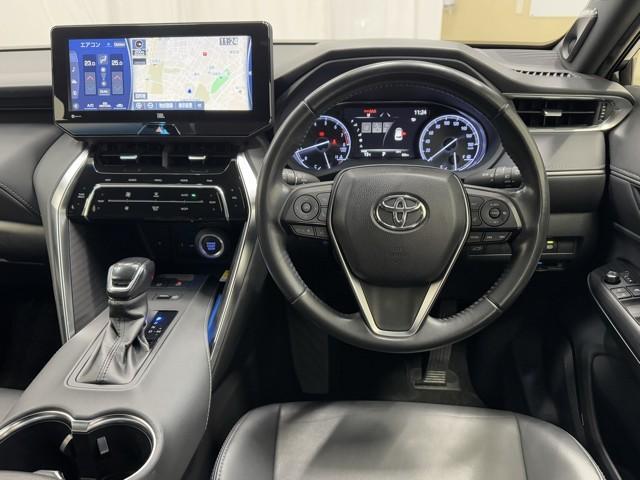 ハリアー G 衝突回避ブレーキ 試乗車 AUX接続 100V セキュリティーアラーム AAC バックモニタ- 記録簿有 横滑防止装置 LEDランプ スマキー キーフリー AW ETC車載器 PS パワーウインドウ(4枚目)