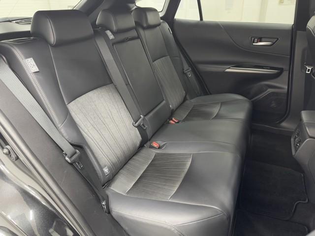 ハリアー G 衝突回避ブレーキ 試乗車 AUX接続 100V セキュリティーアラーム AAC バックモニタ- 記録簿有 横滑防止装置 LEDランプ スマキー キーフリー AW ETC車載器 PS パワーウインドウ(17枚目)