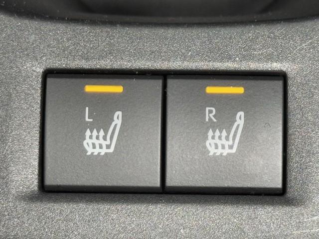 アクア Z LEDヘッドライト スマートキー 100V電源 イモビライザー アルミホイール ドライブレコーダー オートクルーズコントロール エアコン ESC ナビ カーテンエアバッグ ETC キーレス ABS(13枚目)