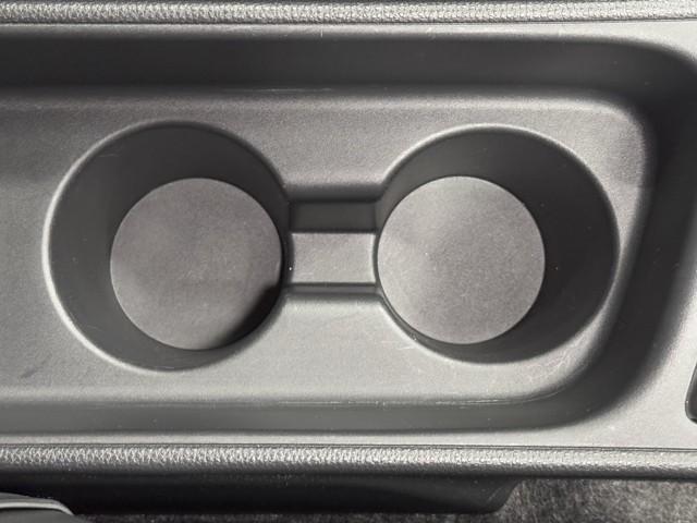 ヤリスクロス Ｚ　バックモニタ　横滑り防止システム　イモビ　カーテンエアバッグ　クルーズＣ　エアコン　スマートキ－　アルミ　キーフリー　パワステ　ダブルエアバック　エアバッグ　ＡＢＳ　ＥＴＣ車載器　パワーウィンドウ（10枚目）