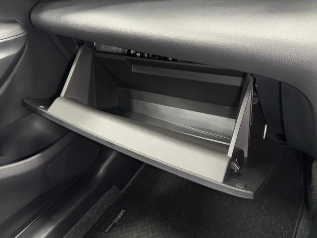 ヤリスクロス Ｚ　バックモニタ　横滑り防止システム　イモビ　カーテンエアバッグ　クルーズＣ　エアコン　スマートキ－　アルミ　キーフリー　パワステ　ダブルエアバック　エアバッグ　ＡＢＳ　ＥＴＣ車載器　パワーウィンドウ（11枚目）