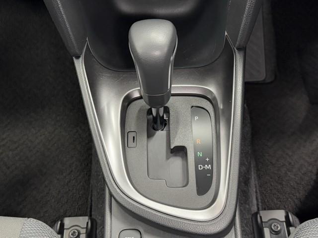 ヤリスクロス Ｚ　バックモニタ　横滑り防止システム　イモビ　カーテンエアバッグ　クルーズＣ　エアコン　スマートキ－　アルミ　キーフリー　パワステ　ダブルエアバック　エアバッグ　ＡＢＳ　ＥＴＣ車載器　パワーウィンドウ（12枚目）