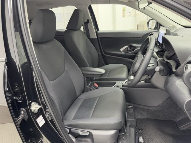 ヤリスクロス Ｚ　バックモニタ　横滑り防止システム　イモビ　カーテンエアバッグ　クルーズＣ　エアコン　スマートキ－　アルミ　キーフリー　パワステ　ダブルエアバック　エアバッグ　ＡＢＳ　ＥＴＣ車載器　パワーウィンドウ（14枚目）