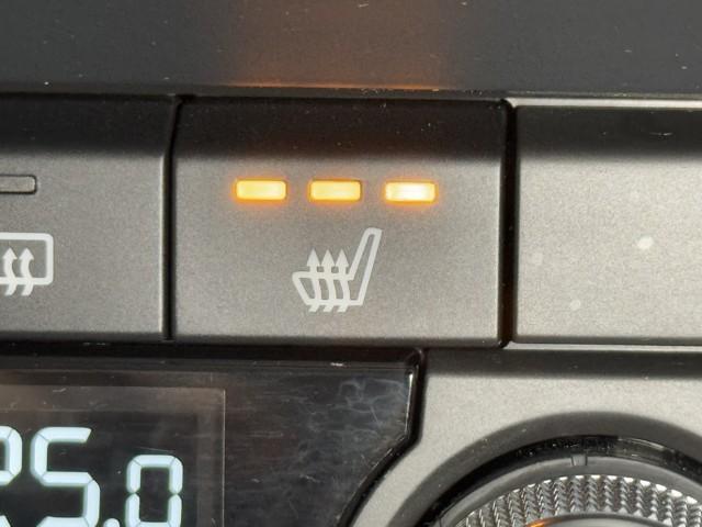 ＣＸ－８ ＸＤプロアクティブ　リアエアコン　アドバンストキー　横滑り防止機能　クルーズコントロール　地デジ　アイスト　ＥＴＣ車載器　ＤＶＤ再生可　エアコン　４ＷＤ　ドライブレコーダー　パワーシート　三列シート　ナビ＆ＴＶ　キーレス（14枚目）