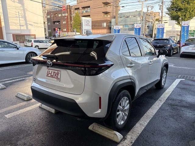 ヤリスクロス Ｇ　ＥＴＣ装備　リヤカメラ　点検記録簿　スマートエントリー　イモビライザー　オートエアコン　アルミホイール　キーレス　パワーウィンドウ　クルコン　ＡＢＳ　ドライブレコーダー　エアバッグ　パワーステアリング（5枚目）