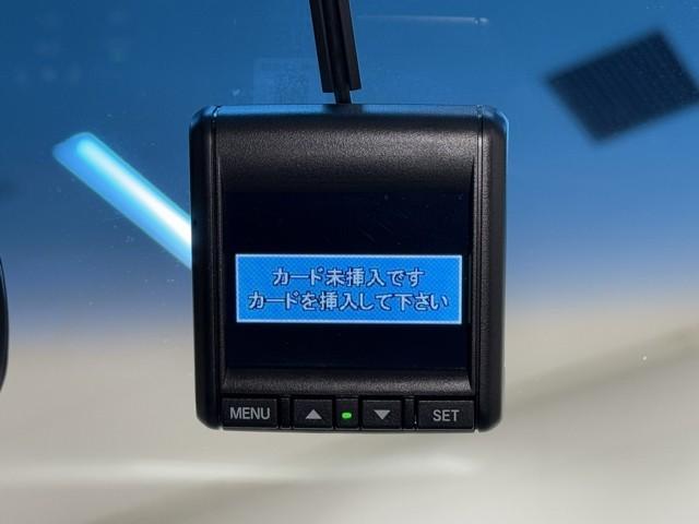 オデッセイハイブリッド アブソル　ホンダＥＸ　両側自動スライドドア　盗難防止　キーレス　サイドエアバッグ　エコモード　ＤＶＤ再生可　ＶＳＡ　ミュージックプレイヤー接続可　オートクルーズコントロール　スマキー　リアエアコン　３列シート　ＬＥＤライト（8枚目）