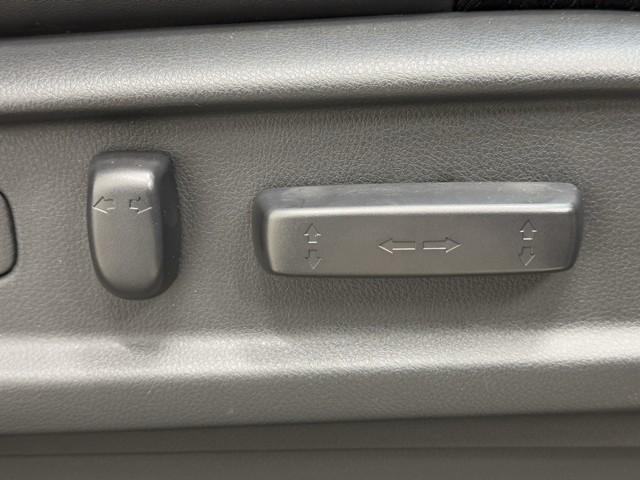 オデッセイハイブリッド アブソル　ホンダＥＸ　両側自動スライドドア　盗難防止　キーレス　サイドエアバッグ　エコモード　ＤＶＤ再生可　ＶＳＡ　ミュージックプレイヤー接続可　オートクルーズコントロール　スマキー　リアエアコン　３列シート　ＬＥＤライト（17枚目）