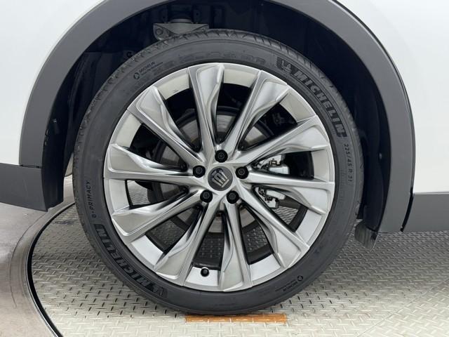 クラウンクロスオーバー Ｇレザーパッケージ　クルーズコントロール　パワーシート　バックモニター　記録簿　ＬＥＤヘッドランプ　レザーシート　ドラレコ　ＥＴＣ　１００Ｖ電源　フルセグＴＶ　４ＷＤ　スマートキー　盗難防止装置　キーレス　ＡＢＳ（18枚目）