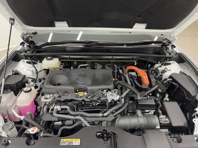 クラウンクロスオーバー Ｇレザーパッケージ　クルーズコントロール　パワーシート　バックモニター　記録簿　ＬＥＤヘッドランプ　レザーシート　ドラレコ　ＥＴＣ　１００Ｖ電源　フルセグＴＶ　４ＷＤ　スマートキー　盗難防止装置　キーレス　ＡＢＳ（19枚目）