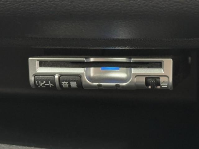 マーチ １２Ｘ　ＤＶＤ再生　後カメラ　ＥＴＣ車載器　イモビ　スマートキープッシュスタート　アイストップ　ナビＴＶ　記録簿付き　運転席助手席エアバック　パワーウインド　パワステ　ＡＢＳ　キーレスエントリー　メモリーナビ（9枚目）