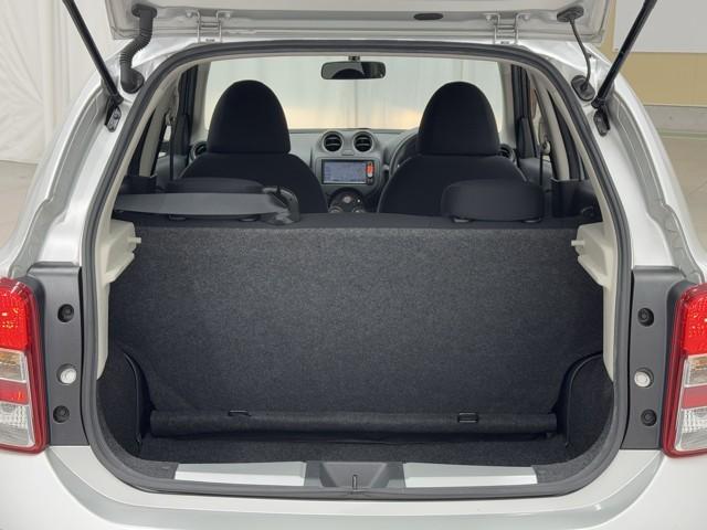 マーチ １２Ｘ　ＤＶＤ再生　後カメラ　ＥＴＣ車載器　イモビ　スマートキープッシュスタート　アイストップ　ナビＴＶ　記録簿付き　運転席助手席エアバック　パワーウインド　パワステ　ＡＢＳ　キーレスエントリー　メモリーナビ（17枚目）