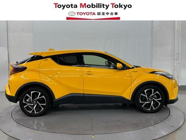 Ｃ－ＨＲ Ｇ　ハーフ革　ＴＳＳ　ワンオナ　アイドルストップ　定期点検記録簿　ＬＥＤヘッド　バックモニタ　イモビライザー　ナビ＆ＴＶ　ＥＴＣ付　キーフリーシステム　スマキー　横滑り防止機能　クルーズＣ　ワンセグＴＶ（3枚目）