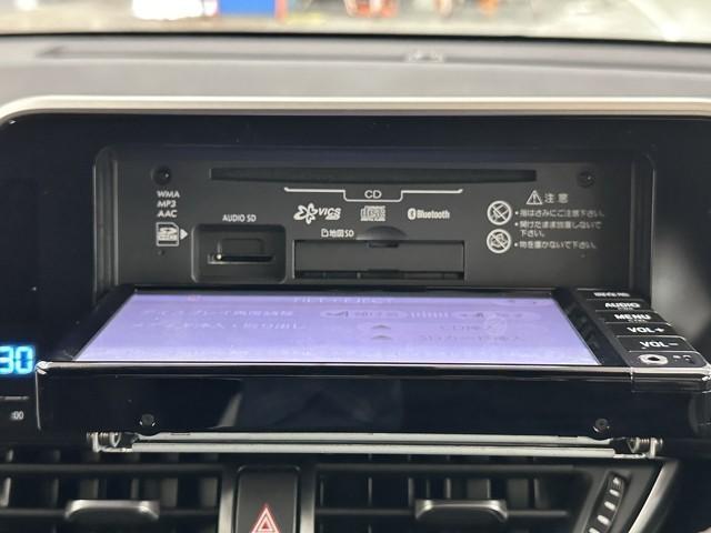Ｃ－ＨＲ Ｇ　ハーフ革　ＴＳＳ　ワンオナ　アイドルストップ　定期点検記録簿　ＬＥＤヘッド　バックモニタ　イモビライザー　ナビ＆ＴＶ　ＥＴＣ付　キーフリーシステム　スマキー　横滑り防止機能　クルーズＣ　ワンセグＴＶ（9枚目）