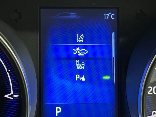 Ｃ－ＨＲ Ｇ　ハーフ革　ＴＳＳ　ワンオナ　アイドルストップ　定期点検記録簿　ＬＥＤヘッド　バックモニタ　イモビライザー　ナビ＆ＴＶ　ＥＴＣ付　キーフリーシステム　スマキー　横滑り防止機能　クルーズＣ　ワンセグＴＶ（12枚目）