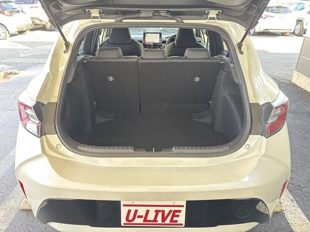 カローラスポーツ ハイブリッドＧ　衝突軽減　イモビ　アルミ　地デジ　メモリーナビゲーション　サイドエアバッグ　ドラレコ付き　クルコン　ナビＴＶ　ＬＥＤヘッドライト　ＥＳＣ　記録簿　ＥＴＣ　ミュージックプレイヤー接続可　オートエアコン（12枚目）