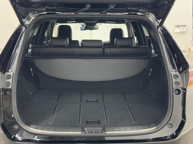 ハリアー プレミアム　アドバンスドパッケージ　Ｐシート　定期点検記録簿　クルーズコントロール　地デジＴＶ　横滑防止装置　ＬＥＤライト　ナビＴＶ　ＡＢＳ　ドライブレコーダー　パワーステアリング　Ｂカメラ　パワーウィンドウ　スマートキー　エアバッグ（17枚目）