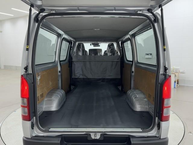 ハイエースバン ロングＤＸ　ブレーキサポート　リアカメラ　ＰＷ　運転席エアバッグ　ナビテレビ　横滑り防止　整備点検記録簿　イモビ付　パワーステアリング　エアコン　ミュージックプレイヤー接続可　ＡＢＳ　キーレス　ワンセグテレビ（15枚目）