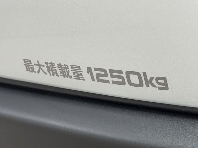 ハイエースバン ロングＤＸ　ブレーキサポート　リアカメラ　ＰＷ　運転席エアバッグ　ナビテレビ　横滑り防止　整備点検記録簿　イモビ付　パワーステアリング　エアコン　ミュージックプレイヤー接続可　ＡＢＳ　キーレス　ワンセグテレビ（16枚目）