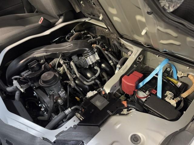 ハイエースバン ロングＤＸ　ブレーキサポート　リアカメラ　ＰＷ　運転席エアバッグ　ナビテレビ　横滑り防止　整備点検記録簿　イモビ付　パワーステアリング　エアコン　ミュージックプレイヤー接続可　ＡＢＳ　キーレス　ワンセグテレビ（19枚目）