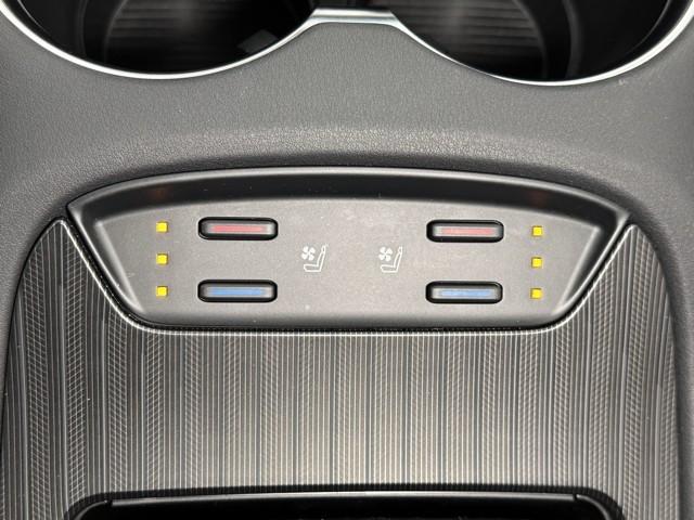 ハリアーハイブリッド Ｚ　レザーパッケージ　ナビＴＶ　ＬＥＤライト　本革　エアコン　横滑り防止　ドラレコ付　クルーズコントロール　Ｐシート　ガラスルーフ　メディアプレイヤー接続　キーレスエントリー　フルセグテレビ　アルミ　１オーナー　４ＷＤ（14枚目）