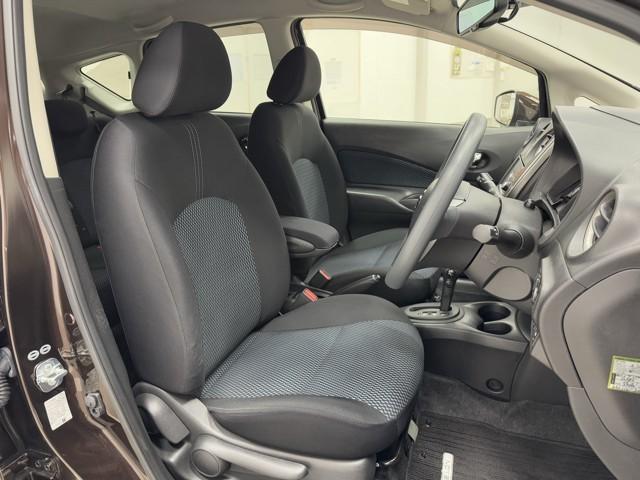 ノート Ｘ　レーダーブレーキサポート　メディアプレイヤー接続　ＥＴＣ搭載　記録簿付き　スマトキー　セキュリティーアラーム　キーレス　運転席助手席エアバッグ　ナビＴＶ　横滑防止　バックカメラ　エアコン　ＡＢＳ（15枚目）