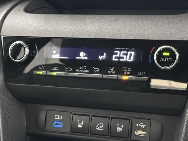 ヤリスクロス ハイブリッドＺ　クルーズＣ　横滑防止装置　リアカメラ　ワンオーナー車　ＬＥＤライト　メモリーナビゲーション　点検記録簿　盗難防止装置　電動シート　ＡＷ　キーレス　スマートキー　ＡＢＳ　ナビ　４ＷＤ　ＥＴＣ　エアバッグ（9枚目）