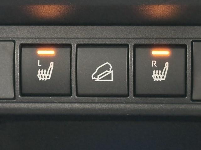 ヤリスクロス ハイブリッドＺ　クルーズＣ　横滑防止装置　リアカメラ　ワンオーナー車　ＬＥＤライト　メモリーナビゲーション　点検記録簿　盗難防止装置　電動シート　ＡＷ　キーレス　スマートキー　ＡＢＳ　ナビ　４ＷＤ　ＥＴＣ　エアバッグ（14枚目）