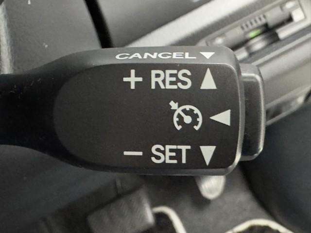 エスクァイア ハイブリッドＧｉプレミアムパッケジブラックテーラード　誤発進抑制機能　ＡＣ１００Ｖ　ドライブレコーダ　アイドリングストップ　Ｂカメラ　スマートキー　ナビ＆ＴＶ　イモビライザー　ＬＥＤランプ　ＥＴＣ車載器　クルーズコントロール　アルミ　地デジ　キーレス（11枚目）