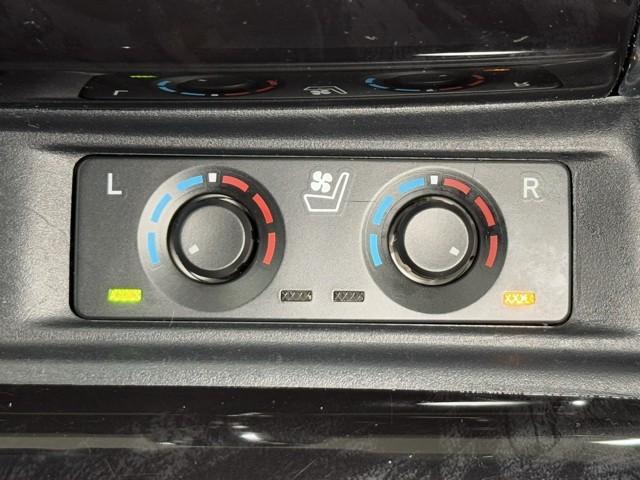 アルファード 2.5S Cパッケージ 両電動ドア Bモニタ 地デジ 1オーナー 定期点検記録簿 DVD再生可能 パノラマルーフ リアオートエアコン ナビテレビ 横滑り防止 クルコン AC100V電源 セキュリティ ETC車載器 エアコン(14枚目)