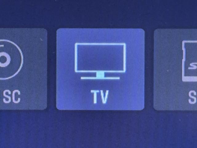 アクア Ｓスタイルブラック　ＡＵＸ端子　記録簿あり　バックモニタ－　地デジフルセグ　ナビＴＶ　イモビライザー　ＬＥＤライト　スマートキープッシュスタート　１オーナー　アルミホイール　ＥＴＣ付き　Ｗエアバッグ　キーフリ　ＡＢＳ（8枚目）