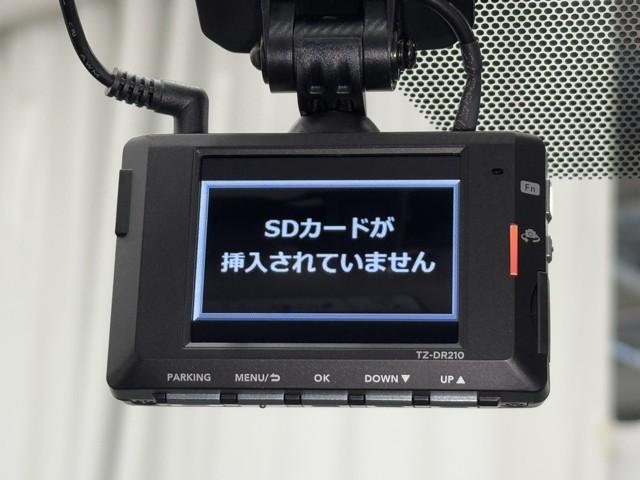 アクア Ｓスタイルブラック　ＡＵＸ端子　記録簿あり　バックモニタ－　地デジフルセグ　ナビＴＶ　イモビライザー　ＬＥＤライト　スマートキープッシュスタート　１オーナー　アルミホイール　ＥＴＣ付き　Ｗエアバッグ　キーフリ　ＡＢＳ（10枚目）