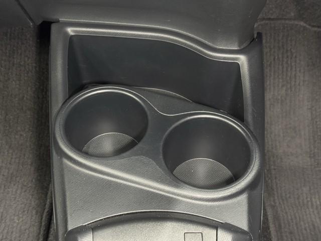 アクア Ｓスタイルブラック　ＡＵＸ端子　記録簿あり　バックモニタ－　地デジフルセグ　ナビＴＶ　イモビライザー　ＬＥＤライト　スマートキープッシュスタート　１オーナー　アルミホイール　ＥＴＣ付き　Ｗエアバッグ　キーフリ　ＡＢＳ（11枚目）