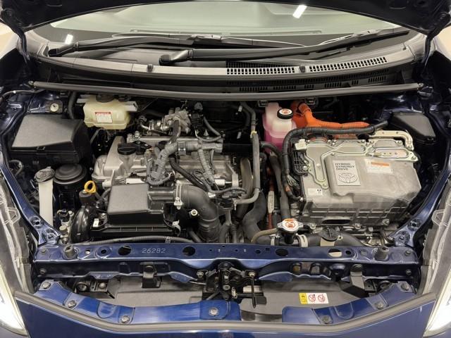 アクア Ｓスタイルブラック　ＡＵＸ端子　記録簿あり　バックモニタ－　地デジフルセグ　ナビＴＶ　イモビライザー　ＬＥＤライト　スマートキープッシュスタート　１オーナー　アルミホイール　ＥＴＣ付き　Ｗエアバッグ　キーフリ　ＡＢＳ（17枚目）